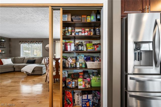 8979 Bluejay Lane, Mentor, OH 44060