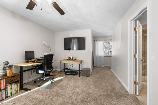 8979 Bluejay Lane, Mentor, OH 44060