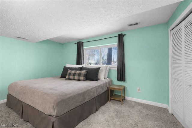 8979 Bluejay Lane, Mentor, OH 44060