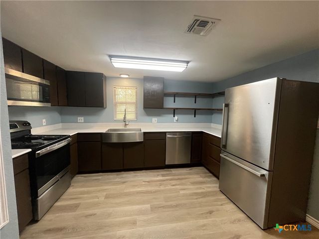 365 Forshage Boulevard, Seguin, TX 78155