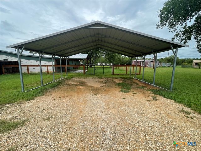 365 Forshage Boulevard, Seguin, TX 78155