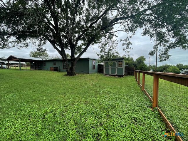 365 Forshage Boulevard, Seguin, TX 78155