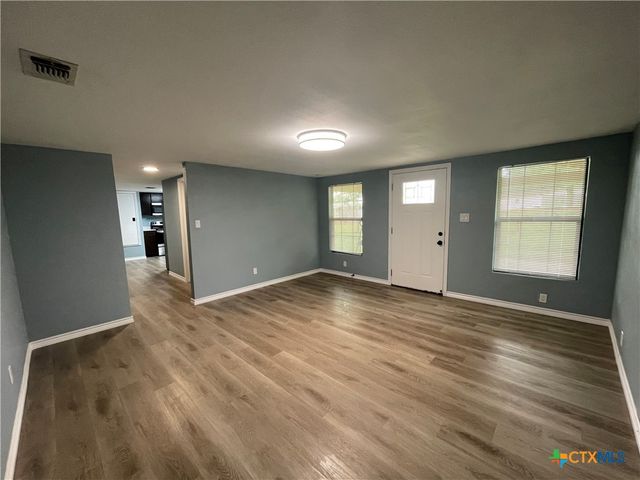 365 Forshage Boulevard, Seguin, TX 78155
