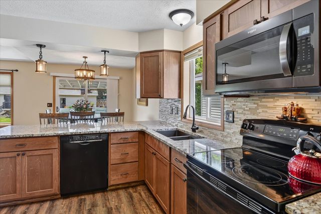 306 S Calvin Ln, Spokane Valley, WA 99216