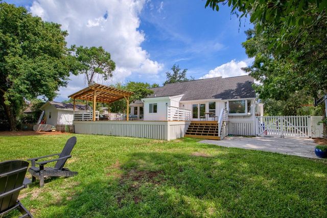 957 Travers Drive, Charleston, SC 29412
