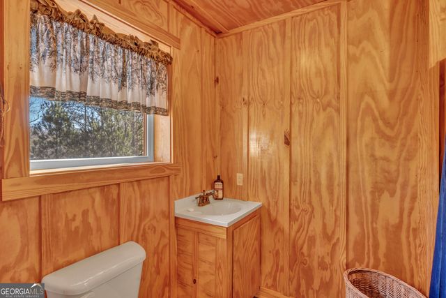 407 J R Sims Road, Irwinton, GA 31042