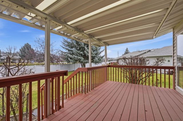 1948 S Century Ln, Veradale, WA 99037