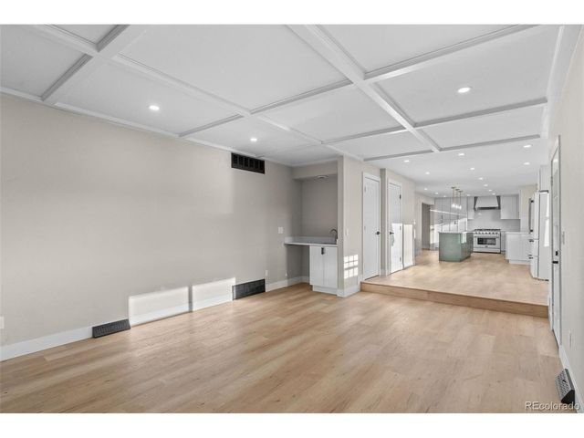 2099 S Hoyt Way, Denver, CO 80227