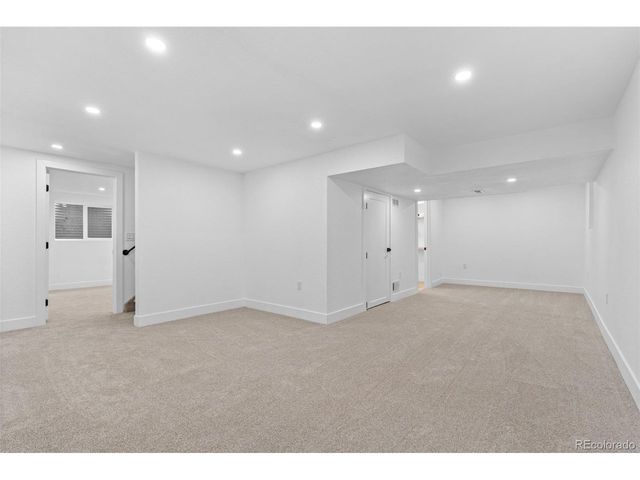 2099 S Hoyt Way, Denver, CO 80227