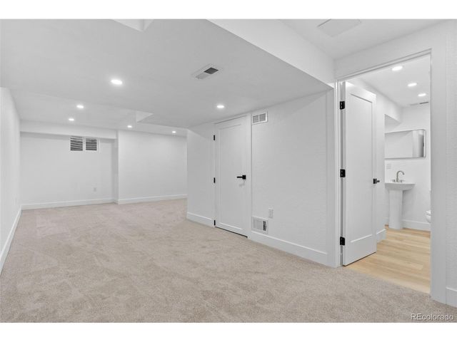 2099 S Hoyt Way, Denver, CO 80227