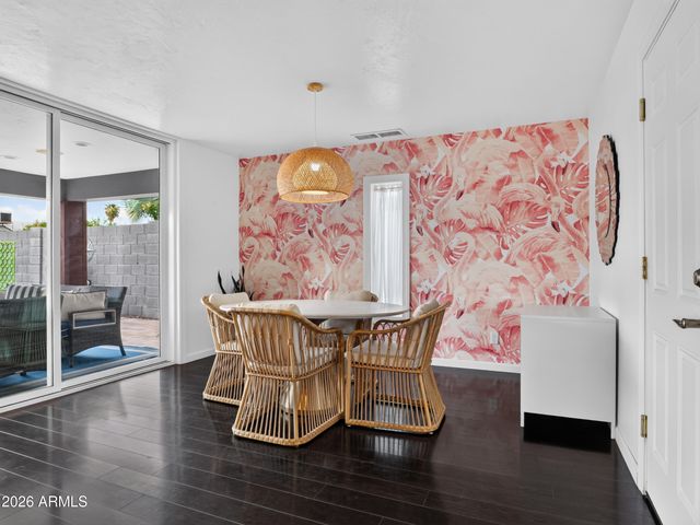 8002 E HUBBELL Street, Scottsdale, AZ 85257