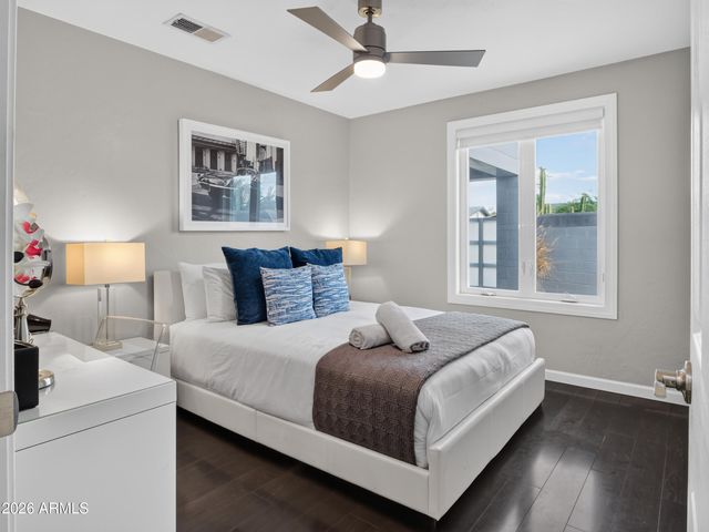 8002 E HUBBELL Street, Scottsdale, AZ 85257