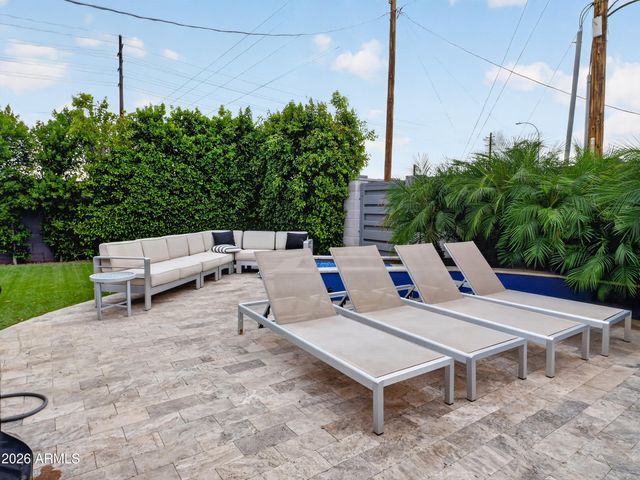 8002 E HUBBELL Street, Scottsdale, AZ 85257