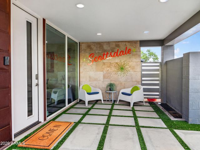 8002 E HUBBELL Street, Scottsdale, AZ 85257