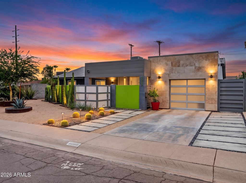 8002 E HUBBELL Street, Scottsdale, AZ 85257 — photo 2