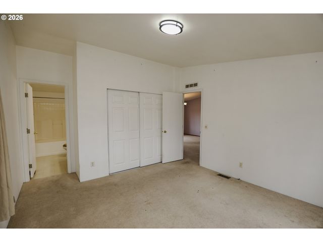 189 BOBWHITE St, Roseburg, OR 97471