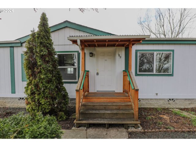 189 BOBWHITE St, Roseburg, OR 97471