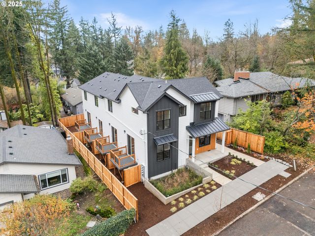 5217 Sw Vacuna St, Portland, OR 97219