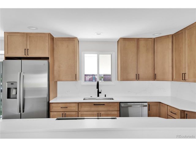 9204 W Colorado Ave, Lakewood, CO 80232