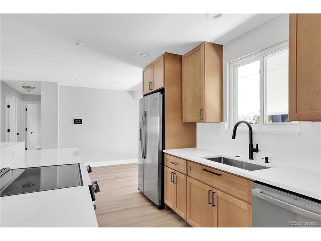 9204 W Colorado Ave, Lakewood, CO 80232