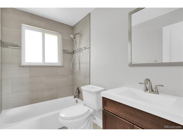 9204 W Colorado Ave, Lakewood, CO 80232