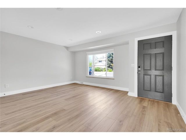 9204 W Colorado Ave, Lakewood, CO 80232