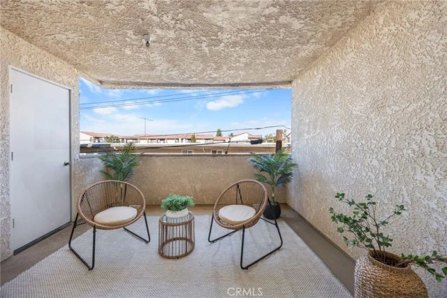 12141 Centralia 206, Lakewood, CA 90715