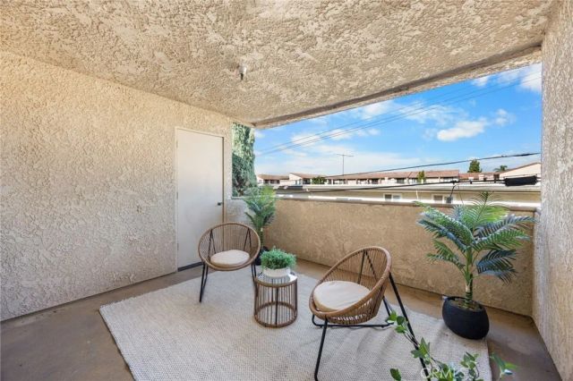 12141 Centralia 206, Lakewood, CA 90715