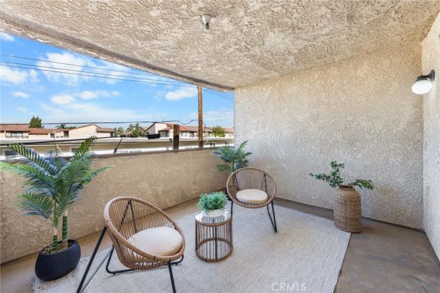 12141 Centralia 206, Lakewood, CA 90715