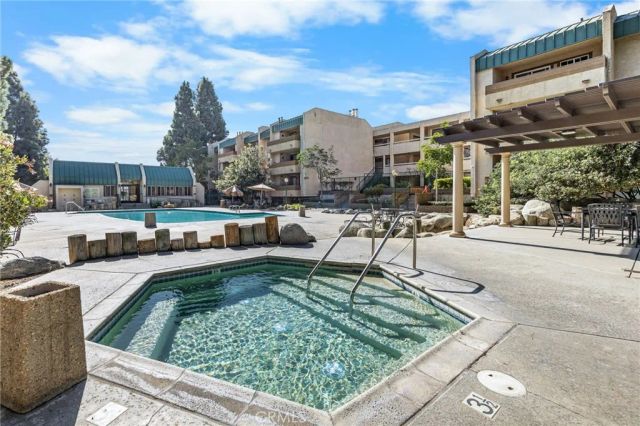 12141 Centralia 206, Lakewood, CA 90715