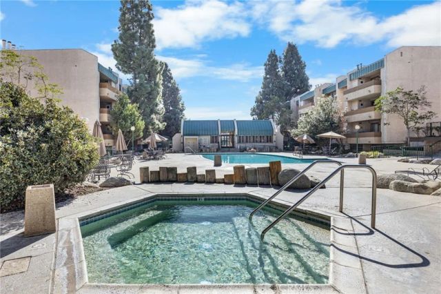 12141 Centralia 206, Lakewood, CA 90715