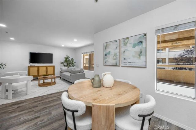 12141 Centralia 206, Lakewood, CA 90715