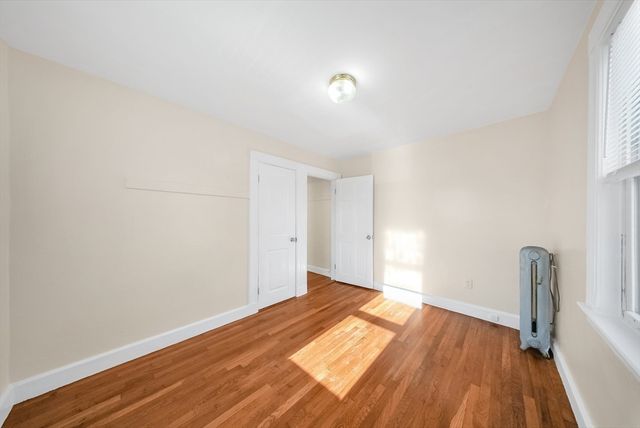 25 Fifth Ave 3, Quincy, MA 02169