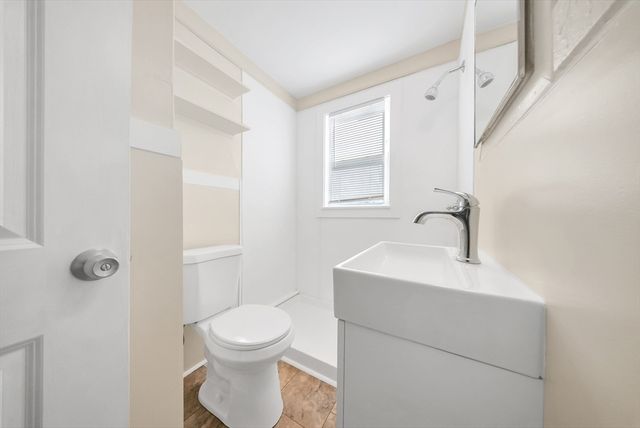 25 Fifth Ave 3, Quincy, MA 02169