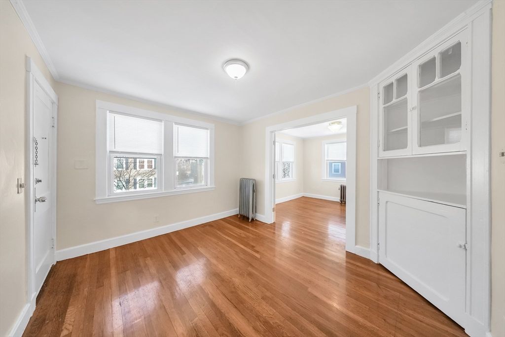 25 Fifth Ave 3, Quincy, MA 02169