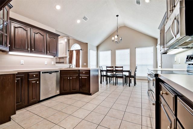 3130 Amberwood Street, Springdale, AR 72762