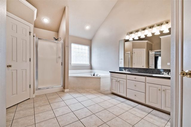 3130 Amberwood Street, Springdale, AR 72762
