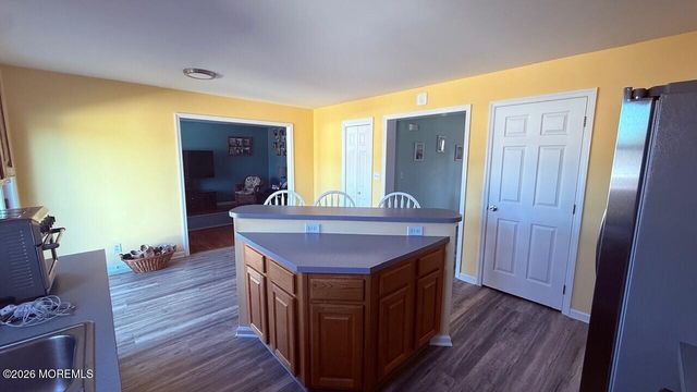 6 Spring Street, Beachwood, NJ 08722