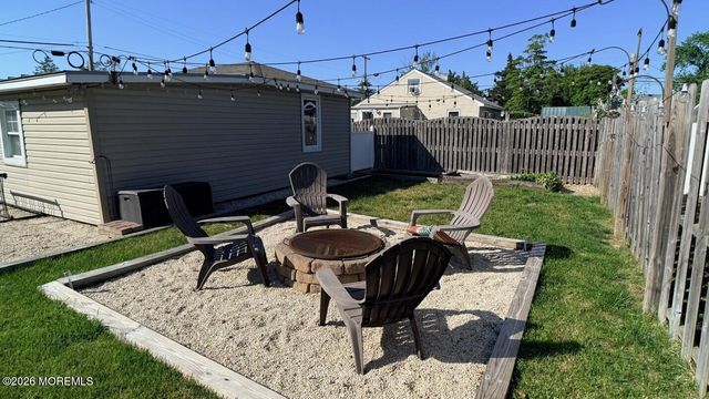 6 Spring Street, Beachwood, NJ 08722