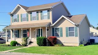 6 Spring Street, Beachwood, NJ 08722