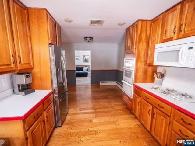 160 Degray Street, Haledon, NJ 07508