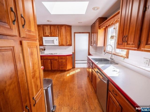 160 Degray Street, Haledon, NJ 07508