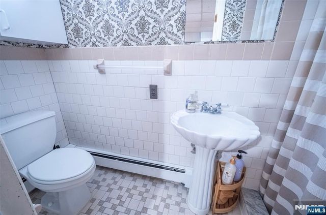 160 Degray Street, Haledon, NJ 07508