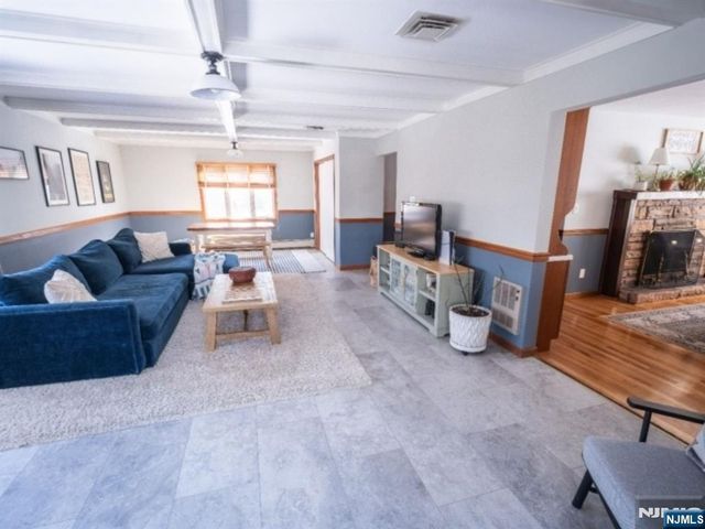 160 Degray Street, Haledon, NJ 07508