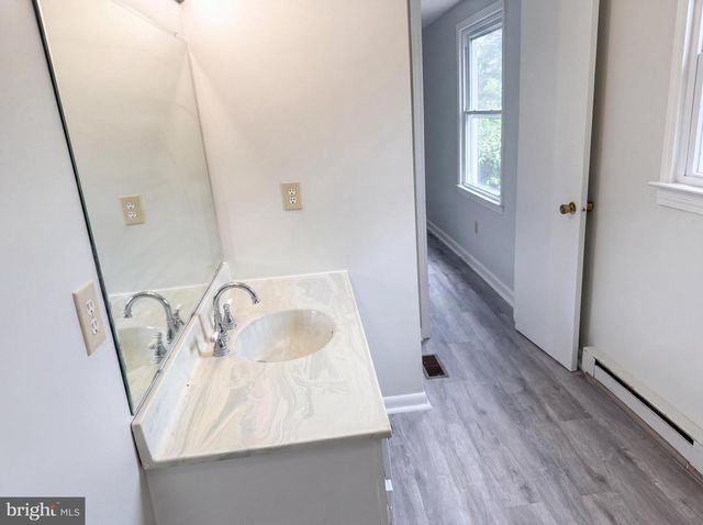 98 GRIMES DR, Martinsburg, WV 25403