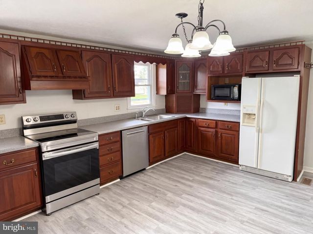 98 GRIMES DR, Martinsburg, WV 25403
