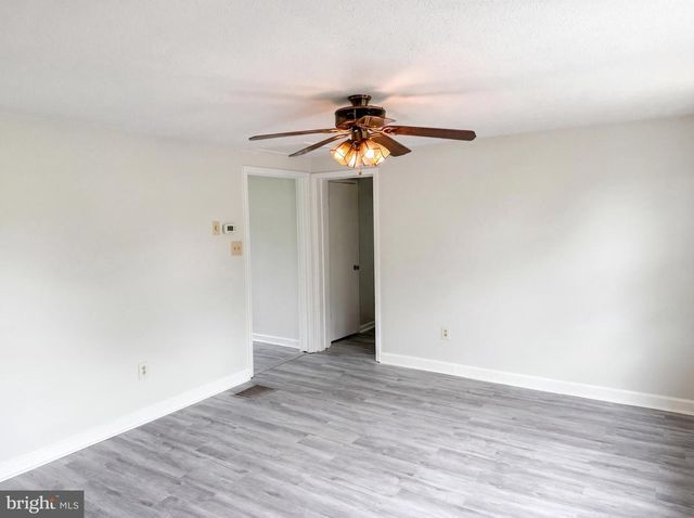 98 GRIMES DR, Martinsburg, WV 25403