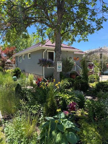 2116 8th Avenue N, Great Falls, MT 59401