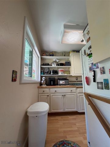 2116 8th Avenue N, Great Falls, MT 59401