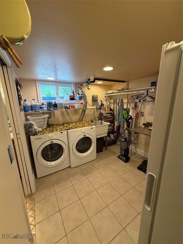 2116 8th Avenue N, Great Falls, MT 59401